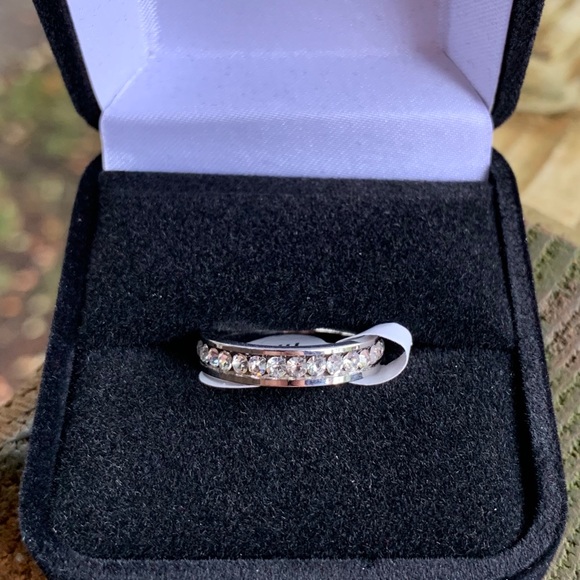 STAINLESS STEEL ETERNITY BAND - Picture 3 of 7